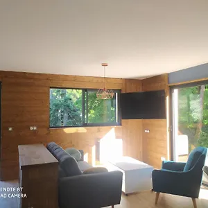 Clos Bois Joli Apartment
