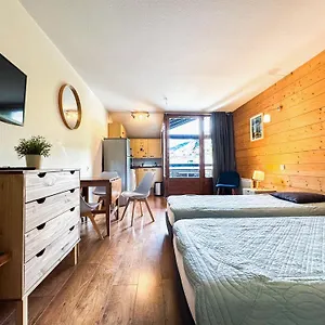 Appartement Joli Avec Vue Montagne Et Piscine, Brides-les-Bains